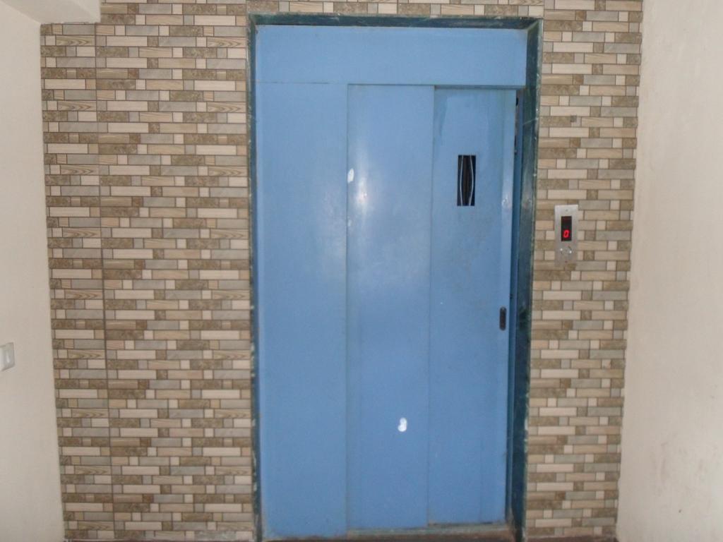 Hotel Rajdeep Inn Ahmedabad Exterior foto
